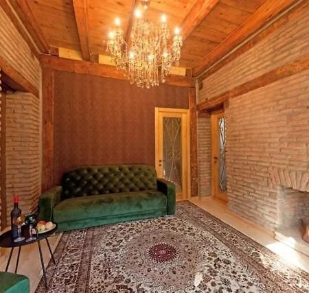 Green Door Тбилиси Экстерьер фото